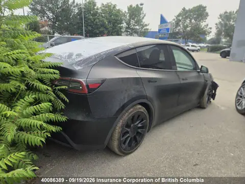 7SAYGDEE0PF771941 — 2023 Tesla Model Y, ფოტო 4, IAAI 23.10.2026, წინა ნაწილი