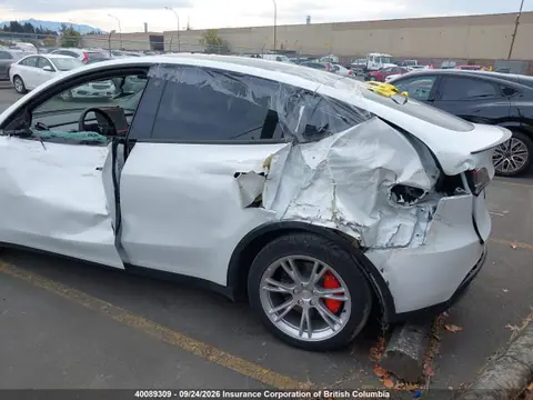 2023 Tesla Model Y VIN LRWYGDFD6PC902853 фото 3
