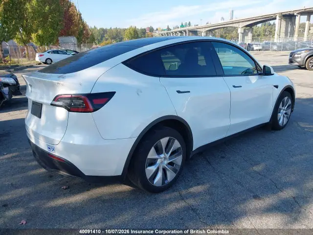 LRWYGDFD6PC929681 — 2023 Tesla Model Y, photo 4 from IAAI 14.10.2026, Front end