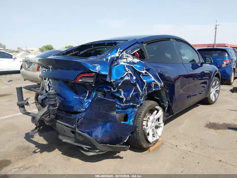 2023 Tesla Model Y VIN 7SAYGDEE7PA126281 фото 4