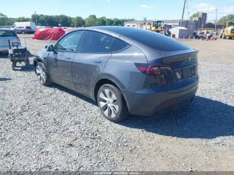 7SAYGDEE9PA096345 — 2023 Tesla Model Y, фото 3 з IAAI, Передня частина