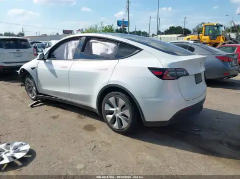 7SAYGDEE6PA146750 — 2023 Tesla Model Y, foto 3 de IAAI, Parte delantera