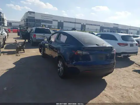 7SAYGDEE1PA148745 — 2023 Tesla Model Y, photo 3 from IAAI, Front end