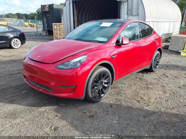 7SAYGDEE3PF912632 — 2023 Tesla Model Y, zdjęcie 2 z IAAI, Zalanie