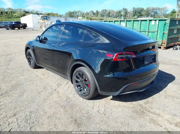 7SAYGDEE9PF864862 — 2023 Tesla Model Y, фото 3 с аукциона IAAI 08.10.2026, Подтопление