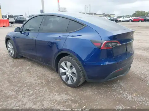 7SAYGDEE7PA155697 — 2023 Tesla Model Y, фото 3 з IAAI, Пошкодження знизу