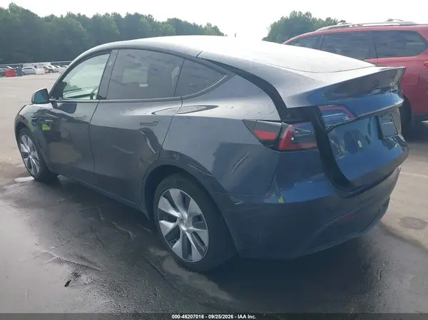 7SAYGAEEXPF913727 — 2023 Tesla Model Y, photo 3 from IAAI, Right rear
