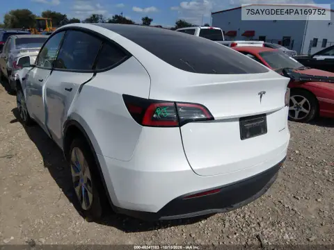 7SAYGDEE4PA169752 — 2023 Tesla Model Y, photo 3 from IAAI, Front end