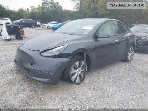 7SAYGAEE5PF645170 — 2023 Tesla Model Y, zdjęcie 2 z IAAI, Przód