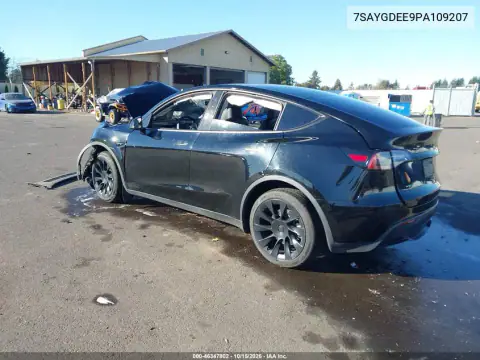 7SAYGDEE9PA109207 — 2023 Tesla Model Y, zdjęcie 3 z IAAI, Przód