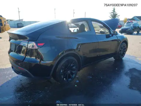 7SAYGDEE9PA109207 — 2023 Tesla Model Y, zdjęcie 4 z IAAI, Przód
