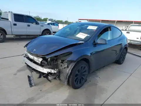 7SAYGDEE4PA043441 Tesla Model Y 2023 — დაზიანება წინა ნაწილი, ფოტო შეკეთებამდე