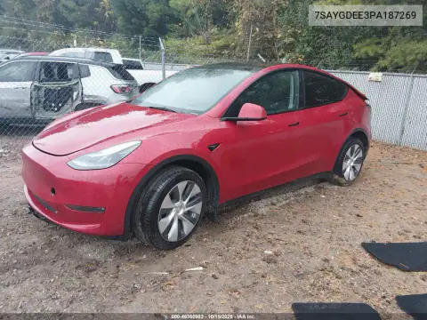 7SAYGDEE3PA187269 — 2023 Tesla Model Y, фото 2 з IAAI, Передня частина