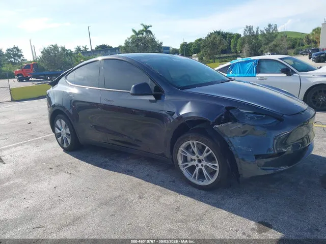 2024 Tesla Model Y VIN 7SAYGDED6RF077264 фото 1