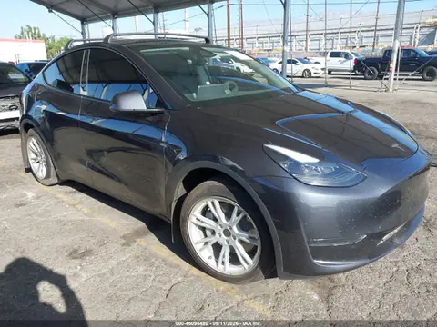 7SAYGDED8RF083339 — 2024 Tesla Model Y, передняя часть слева (Left Front), фото до ремонта