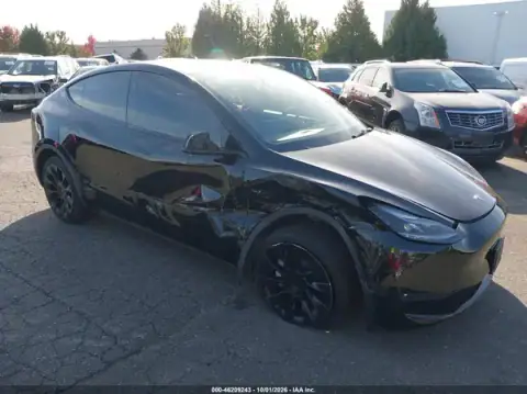 7SAYGAEE8RF981950 — 2024 Tesla Model Y, მარჯვენა მხარე (Right Side), ფოტოები შეკეთებამდე