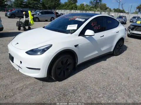 7SAYGAEE9SF235089 — 2025 Tesla Model Y, фото 2 с аукциона IAAI, ЗАДНЯЯ ЧАСТЬ