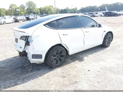 7SAYGAEE9SF235089 — 2025 Tesla Model Y, фото 4 с аукциона IAAI, ЗАДНЯЯ ЧАСТЬ