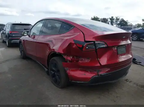 7SAYGDEE4SF308502 — 2025 Tesla Model Y, foto 3 de IAAI, Trasera izquierda