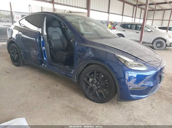 7SAYGDEE3SF237650 Tesla Model Y 2025 — повреждение Правый бок, фото до ремонта