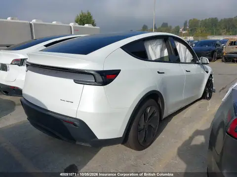 XP7YGDEE2TB870914 — 2026 Tesla Model Y, zdjęcie 4 z IAAI 23.10.2026, Przód