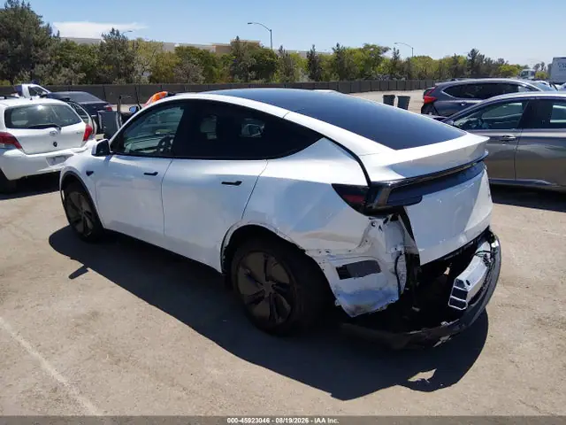 7SAYGDED5TF547324 — 2026 Tesla Model Y, zdjęcie 3 z IAAI 19.10.2026, Tył