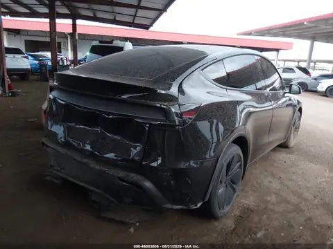 7SAYGDED5TF539112 — 2026 Tesla Model Y, photo 4 from IAAI 22.10.2026, Rear end