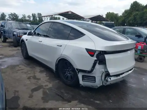 7SAYGDED5TA594043 — 2026 Tesla Model Y, ფოტო 3, IAAI, უკანა ნაწილი