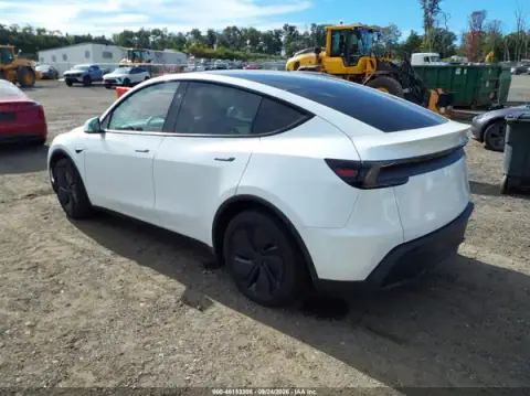 7SAYGDEE6TA406199 — 2026 Tesla Model Y, foto 3 de IAAI, Inundación