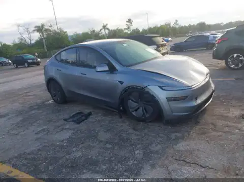 7SAYGDED6TA610167 — 2026 Tesla Model Y, Przód (Front End), zdjęć przed naprawą