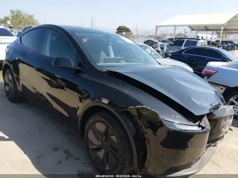 7SAYGDED0TA585542 — 2026 Tesla Model Y, Przód (Front End), zdjęć przed naprawą