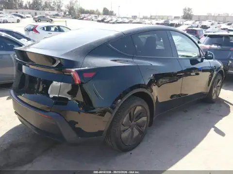 7SAYGDED0TA585542 — 2026 Tesla Model Y, фото 4 с аукциона IAAI, ПЕРЕДНЯЯ ЧАСТЬ