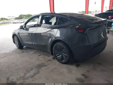 7SAYGDED0TA728540 — 2026 Tesla Model Y, фото 3 з IAAI, Правий бік
