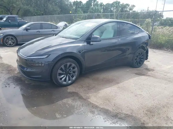 7SAYGDED4TA642261 — 2026 Tesla Model Y, photo 2 from IAAI, Left rear