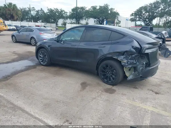 7SAYGDED4TA642261 — 2026 Tesla Model Y, photo 3 from IAAI, Left rear