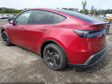 7SAYGDED3TF704901 — 2026 Tesla Model Y, фото 3 с аукциона IAAI, Подтопление
