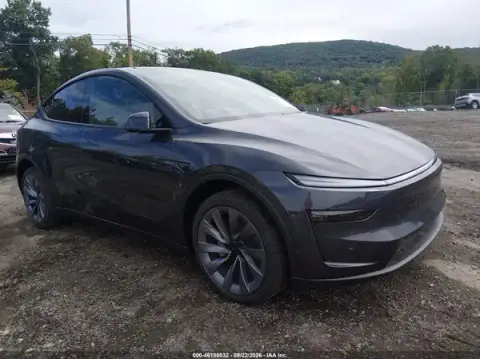 7SAYGDEE0TA765354 — 2026 Tesla Model Y, Підтоплення (Flood), фото до ремонту
