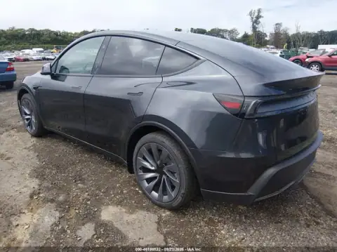7SAYGDEE0TA765354 — 2026 Tesla Model Y, фото 3 с аукциона IAAI, Подтопление
