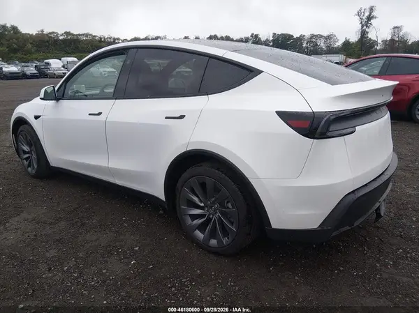 7SAYGDEE7TA634342 — 2026 Tesla Model Y, photo 3 from IAAI, Flood