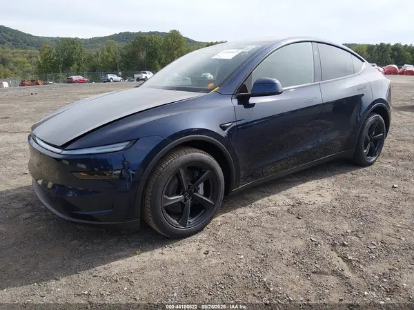 7SAYGDEE7TA767702 — 2026 Tesla Model Y, zdjęcie 2 z IAAI, Zalanie