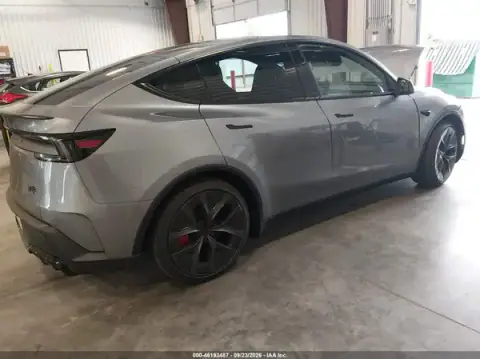 7SAYGDET8TA772681 — 2026 Tesla Model Y, фото 4 с аукциона IAAI, ПЕРЕДНЯЯ ЧАСТЬ