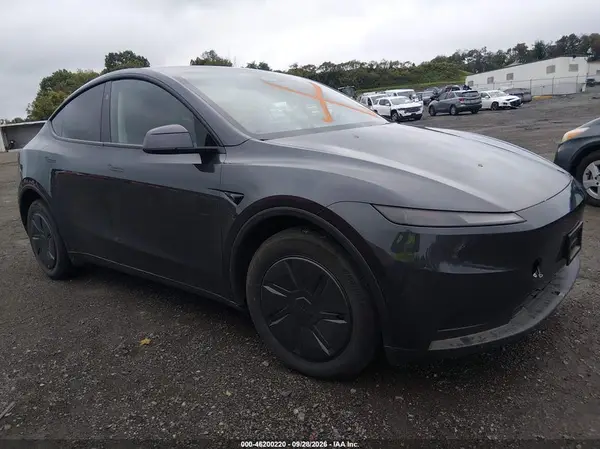 7SAYGDEE5TA640558 Tesla Model Y 2026 — повреждение Подтопление, фото до ремонта