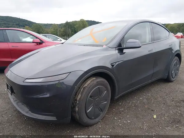 7SAYGDEE5TA640558 — 2026 Tesla Model Y, фото 2 с аукциона IAAI, Подтопление