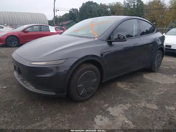 7SAYGDEE7TA641372 — 2026 Tesla Model Y, фото 2 с аукциона IAAI, Подтопление
