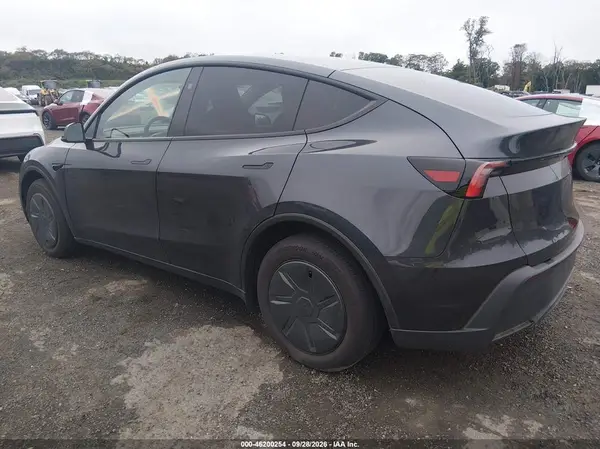 7SAYGDEE7TA641372 — 2026 Tesla Model Y, фото 3 с аукциона IAAI, Подтопление