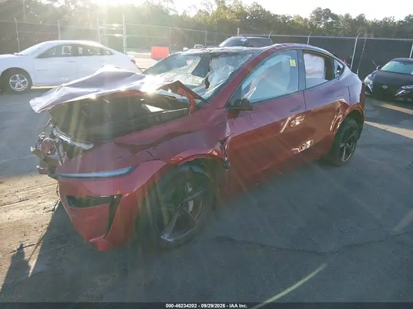 7SAYGDED4TA765459 — 2026 Tesla Model Y, фото 2 с аукциона IAAI, Опрокидывание