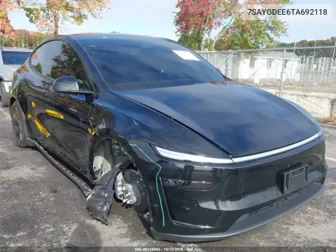 7SAYGDEE6TA692118 — 2026 Tesla Model Y, Delantera derecha, fotos antes de reparar