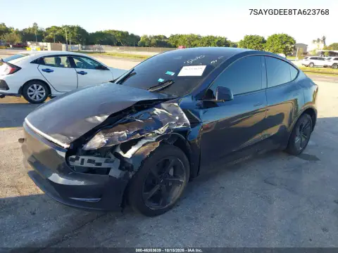 7SAYGDEE8TA623768 — 2026 Tesla Model Y, zdjęcie 2 z IAAI, Lewy przód