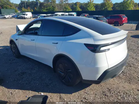 7SAYGDEE4TF707122 — 2026 Tesla Model Y, фото 3 с аукциона IAAI, ПЕРЕДНЯЯ ЧАСТЬ