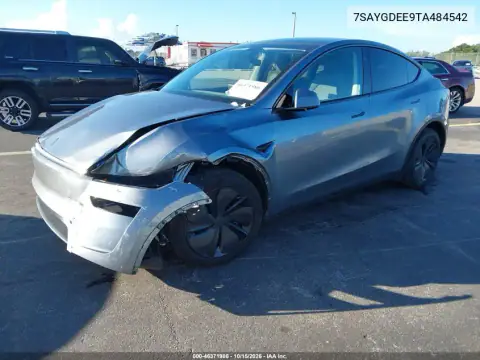 7SAYGDEE9TA484542 — 2026 Tesla Model Y, фото 2 з IAAI, Передня частина зліва